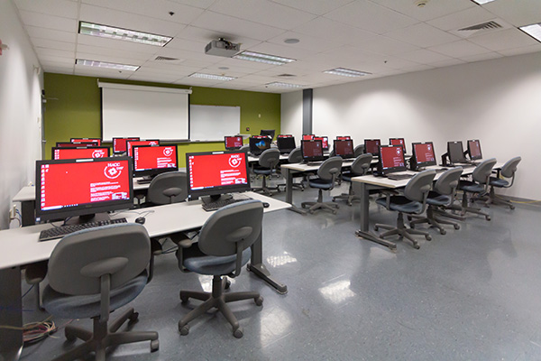 SMART Computer Classroom (335)